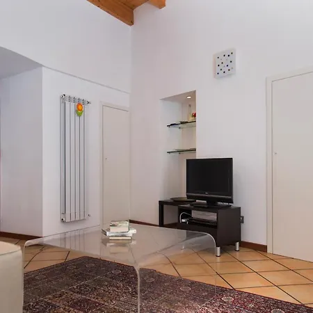 L'antica Abbazia - Duplex In The Historic Center * レーザ