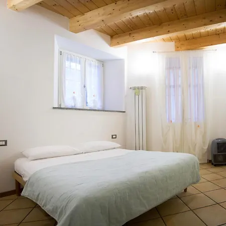 L'antica Abbazia - Duplex In The Historic Center レーザ