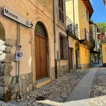 L'antica Abbazia - Duplex In The Historic Center レーザ